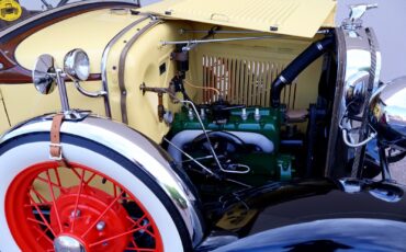Ford-Model-A-Deluxe-1931-Convertible-14