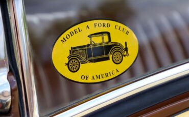 Ford-Model-A-Deluxe-1931-Convertible-16