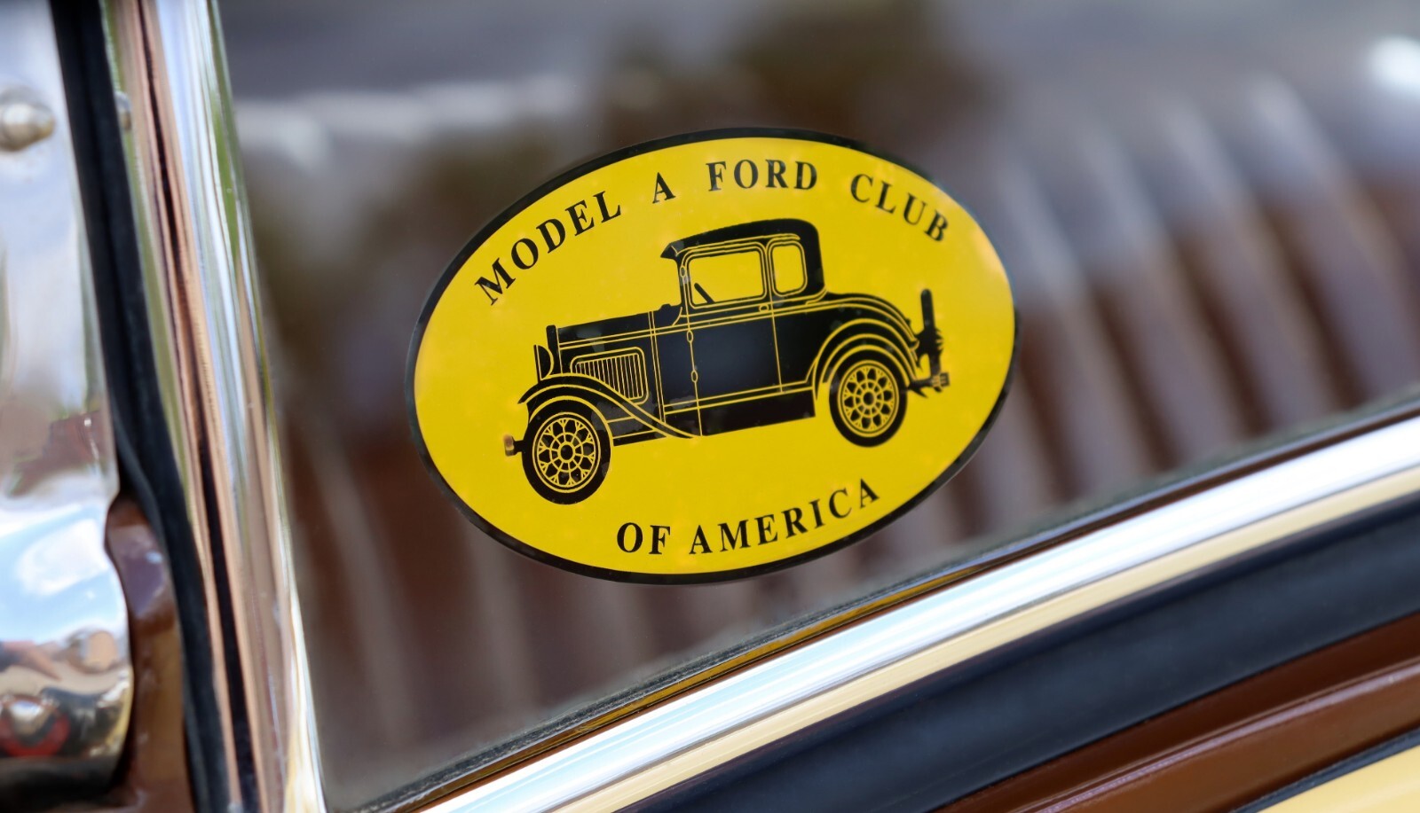 Ford-Model-A-Deluxe-1931-Convertible-16