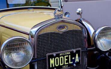 Ford-Model-A-Deluxe-1931-Convertible-17