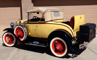 Ford-Model-A-Deluxe-1931-Convertible-18