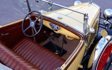 Ford-Model-A-Deluxe-1931-Convertible-3