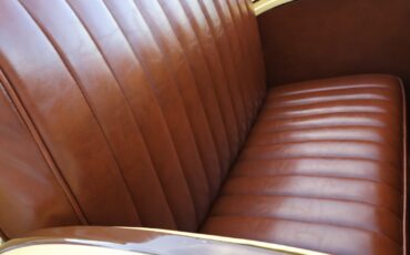 Ford-Model-A-Deluxe-1931-Convertible-6