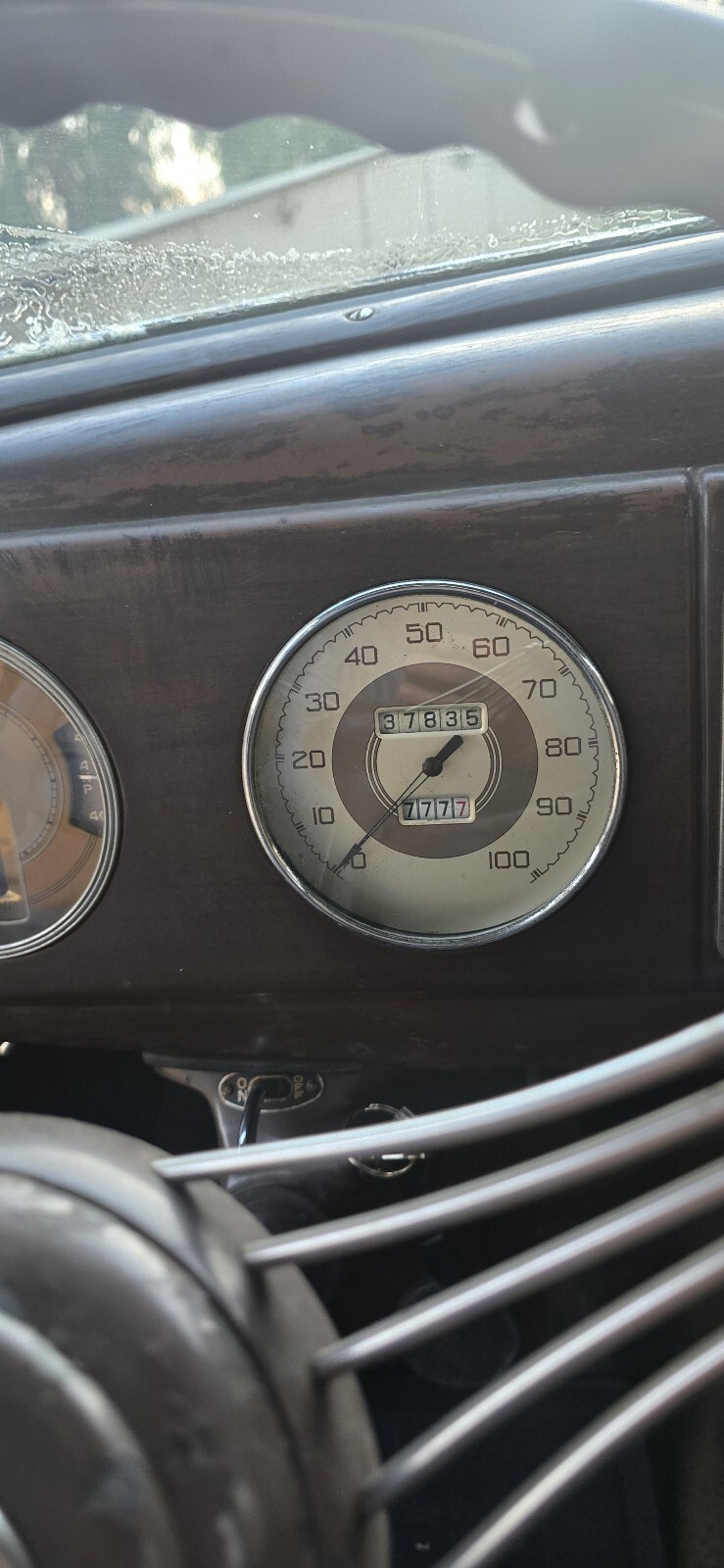 Ford-Model-B-1938-12
