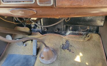 Ford-Model-B-1938-22