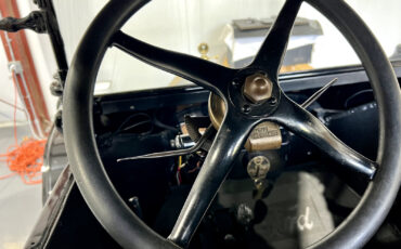 Ford-Model-T-1915-touring-1