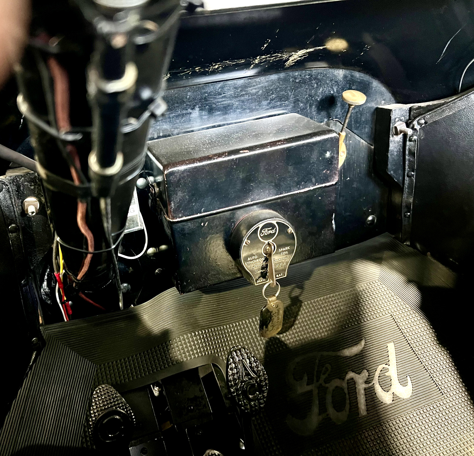 Ford-Model-T-1915-touring-19