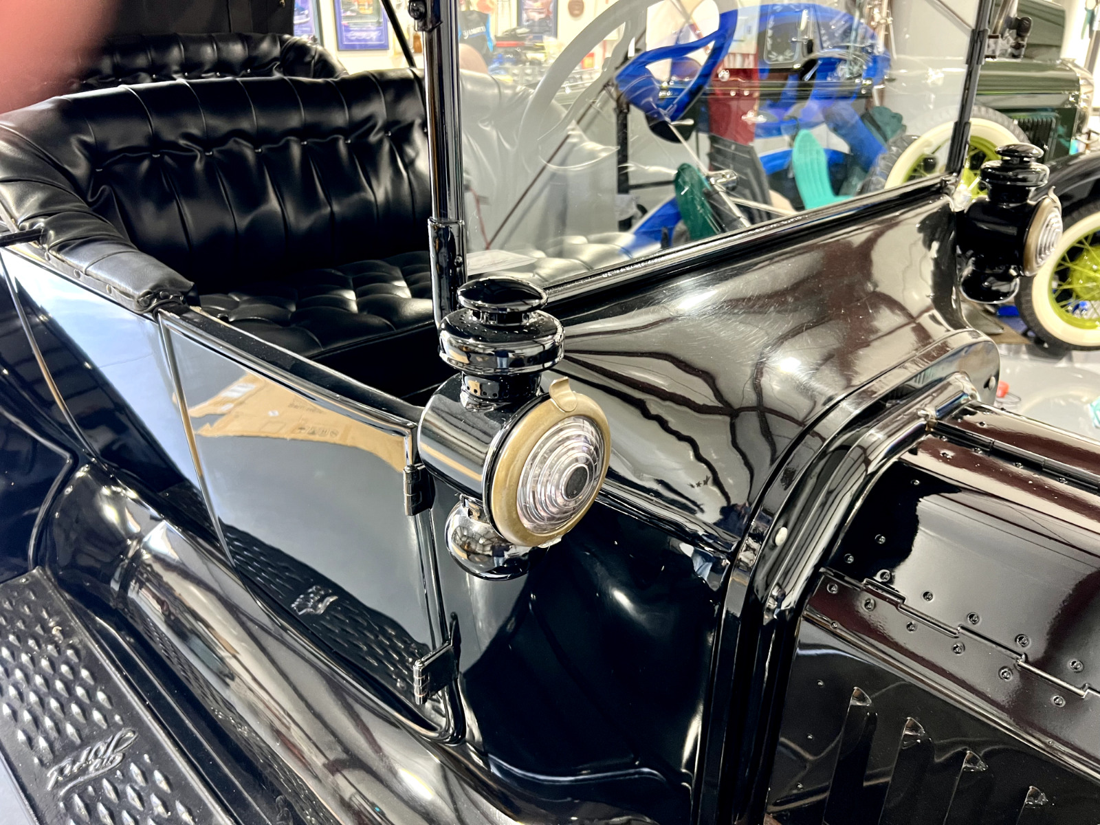 Ford-Model-T-1915-touring-6