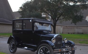 Ford-Model-T-1926-Sedan-13