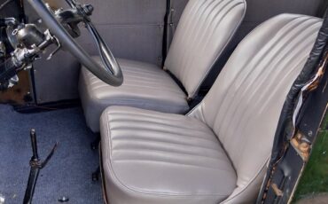 Ford-Model-T-1926-Sedan-3