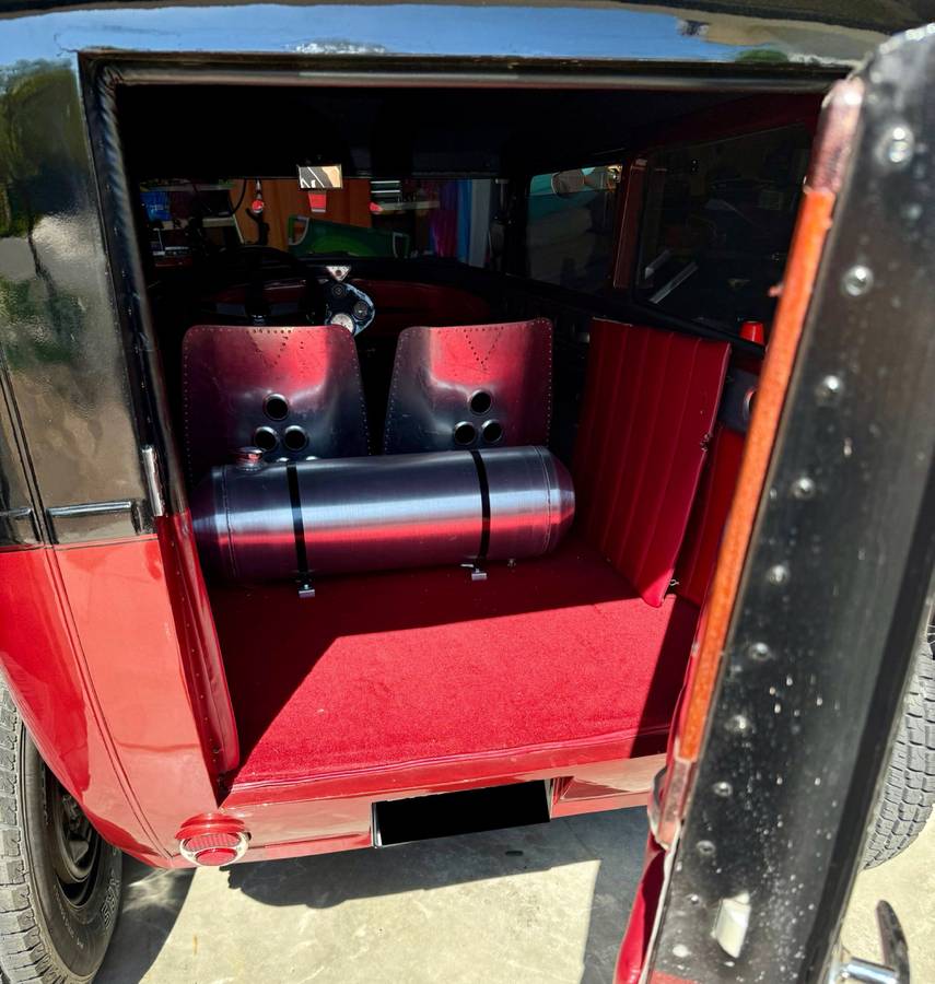 Ford-Model-a-1929-black-4