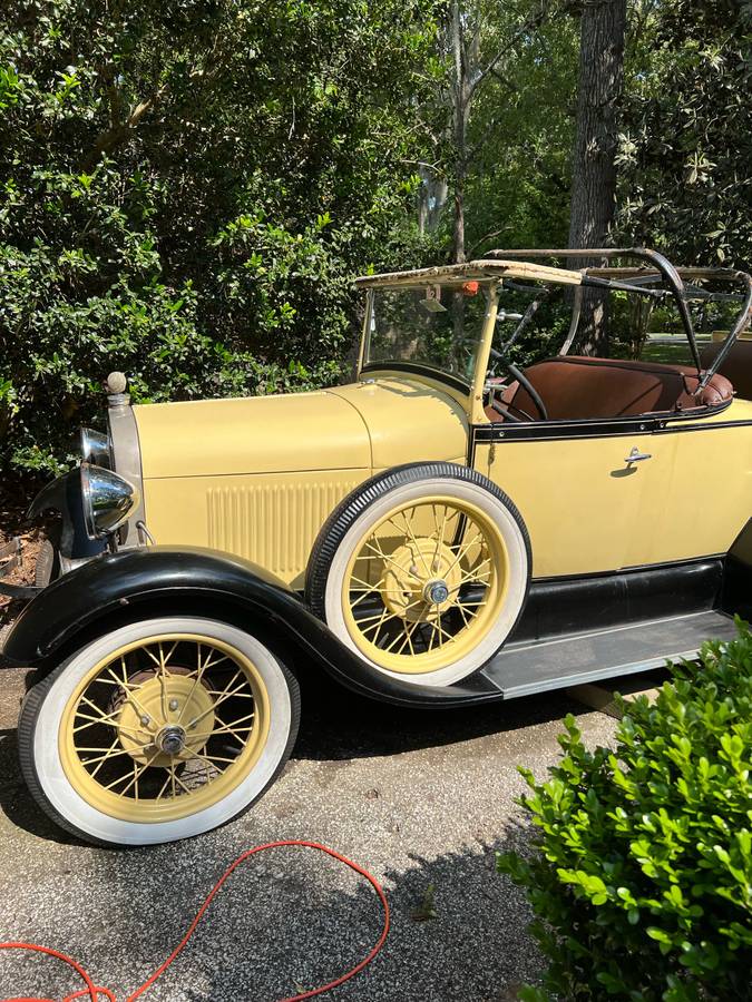Ford Model a  1929 yellow