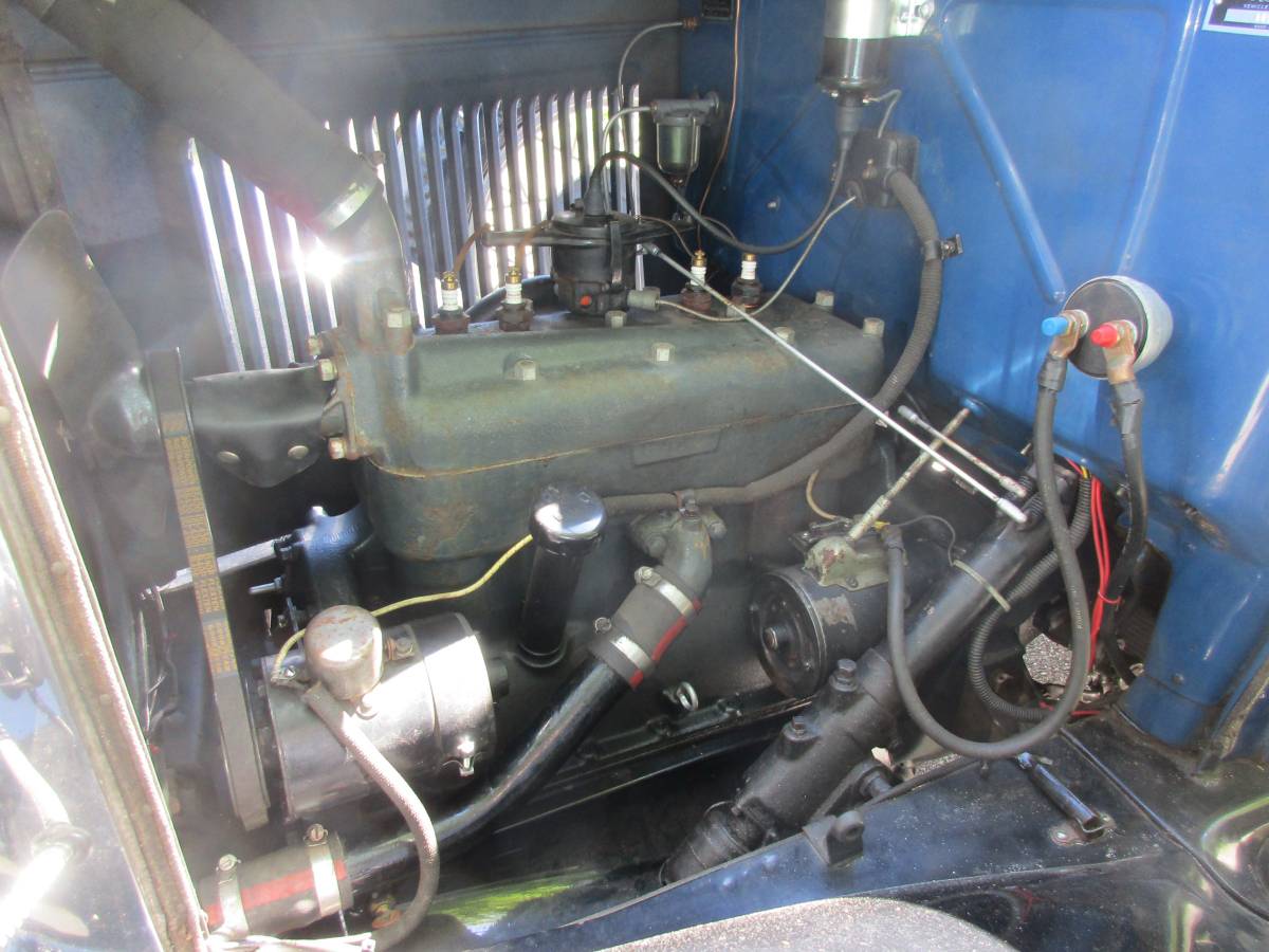 Ford-Model-a-1930-blue-10