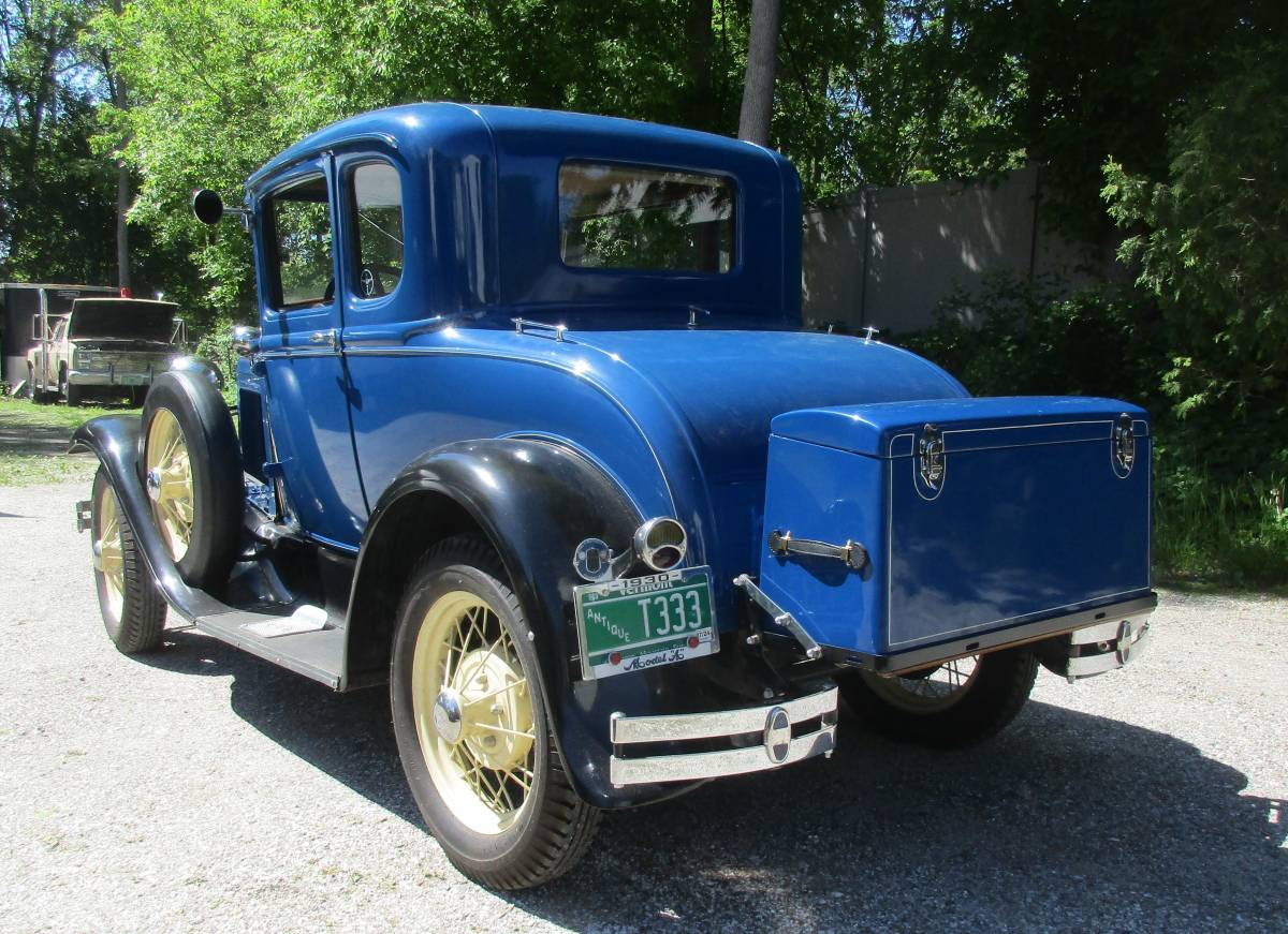 Ford-Model-a-1930-blue-2
