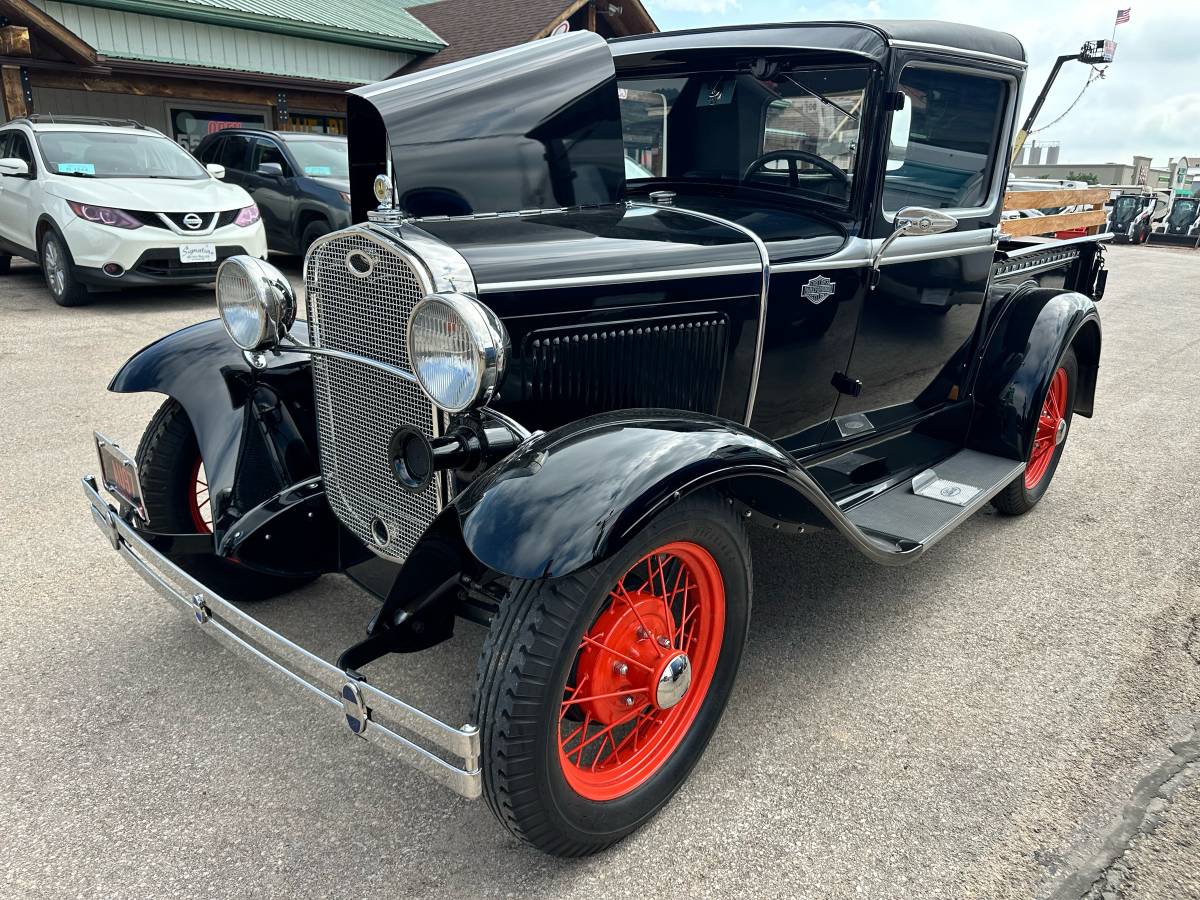Ford-Model-a-1931-black-11