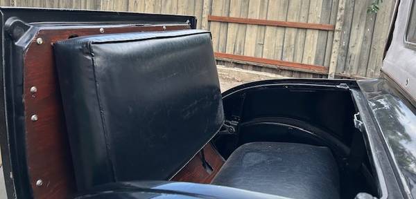 Ford-Model-a-1931-black-12