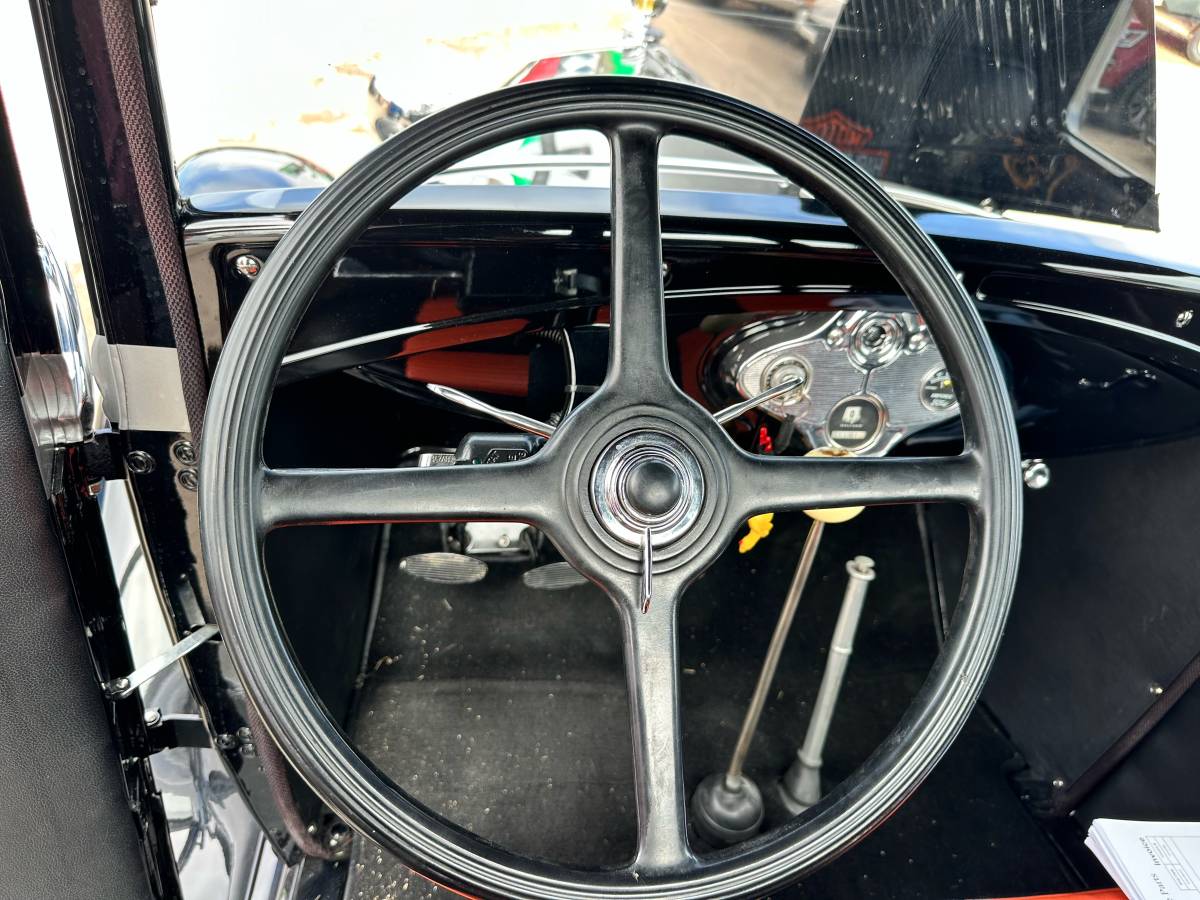 Ford Model a  1931 black