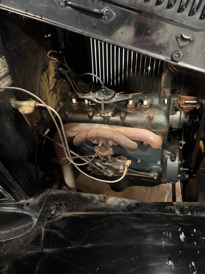 Ford-Model-a-fordor-1930-black-5