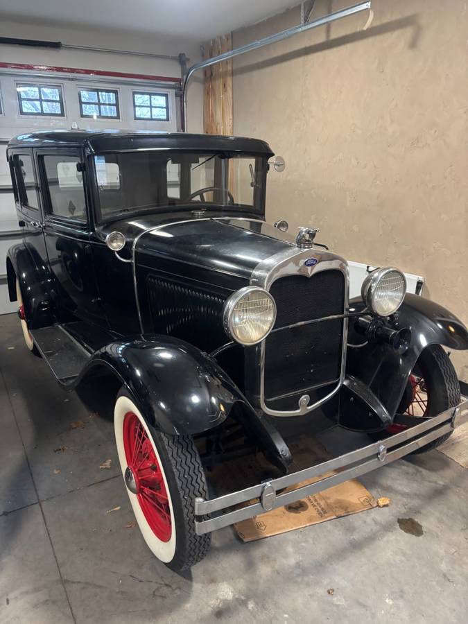 Ford Model a fordor  1930 black
