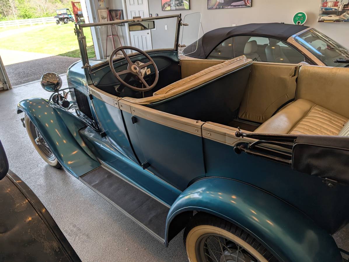 Ford-Model-a-phaeton-1928-blue-1
