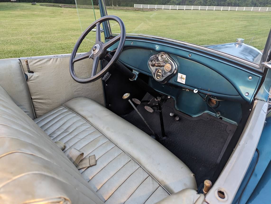 Ford-Model-a-phaeton-1928-blue-11