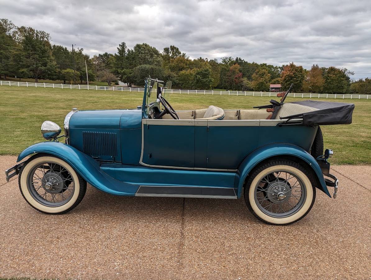 Ford-Model-a-phaeton-1928-blue-14