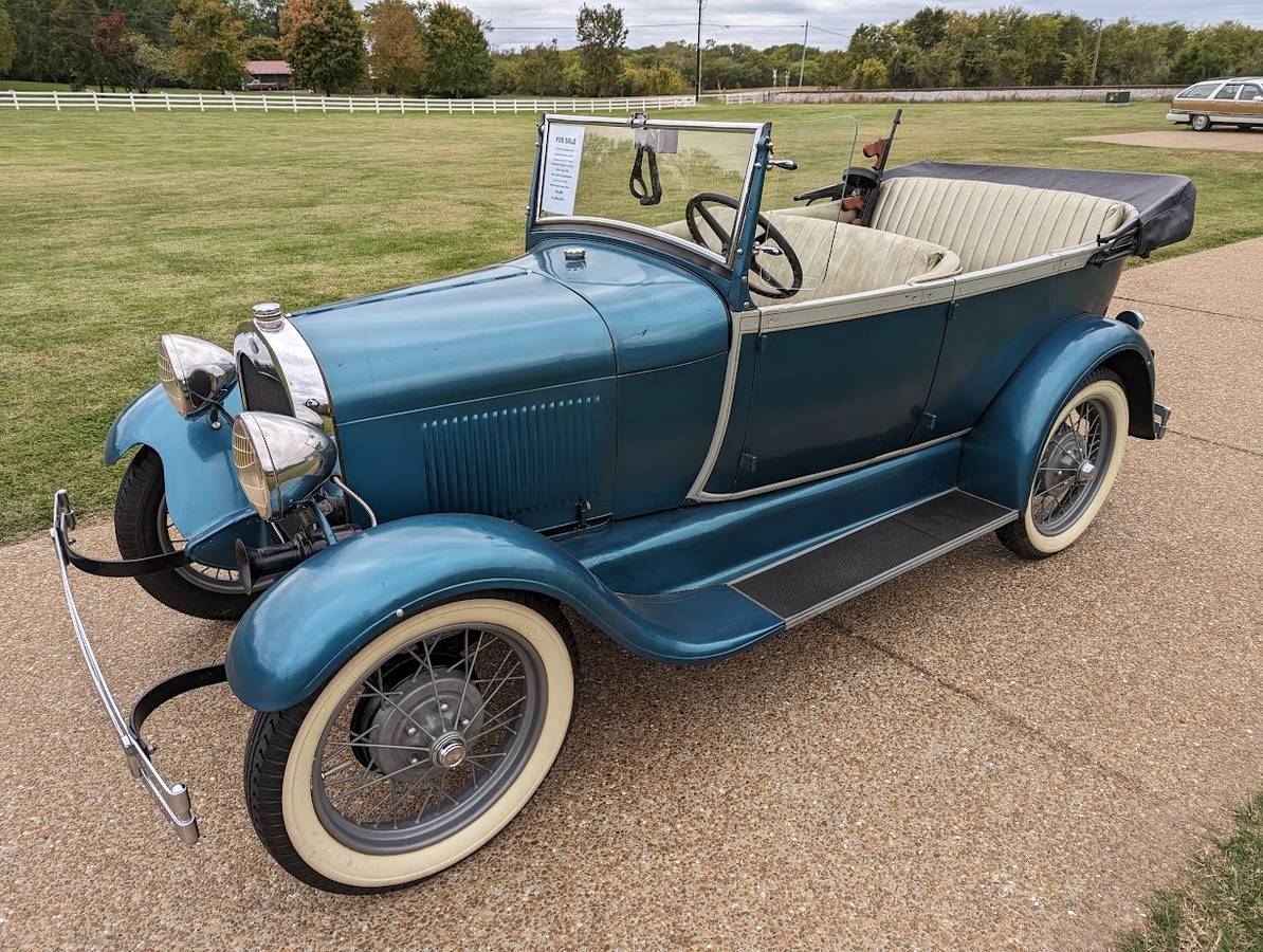 Ford-Model-a-phaeton-1928-blue-15