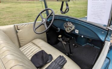 Ford-Model-a-phaeton-1928-blue-17