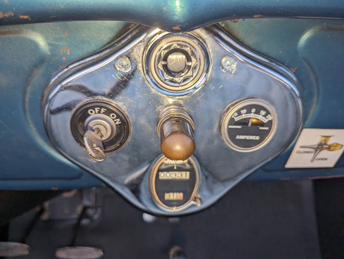 Ford-Model-a-phaeton-1928-blue-4
