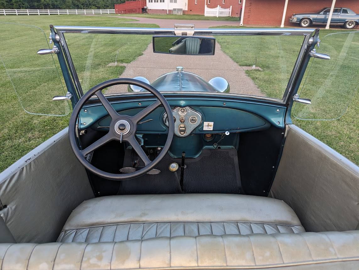 Ford-Model-a-phaeton-1928-blue-5