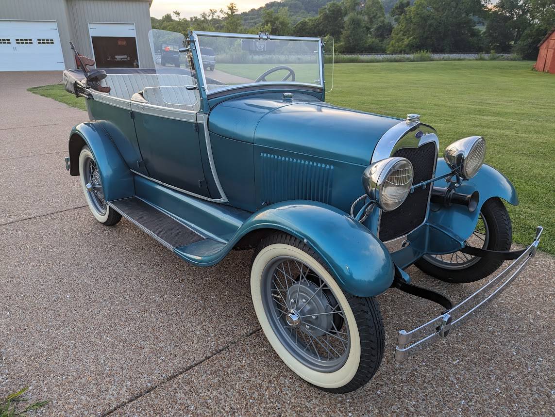 Ford-Model-a-phaeton-1928-blue-9