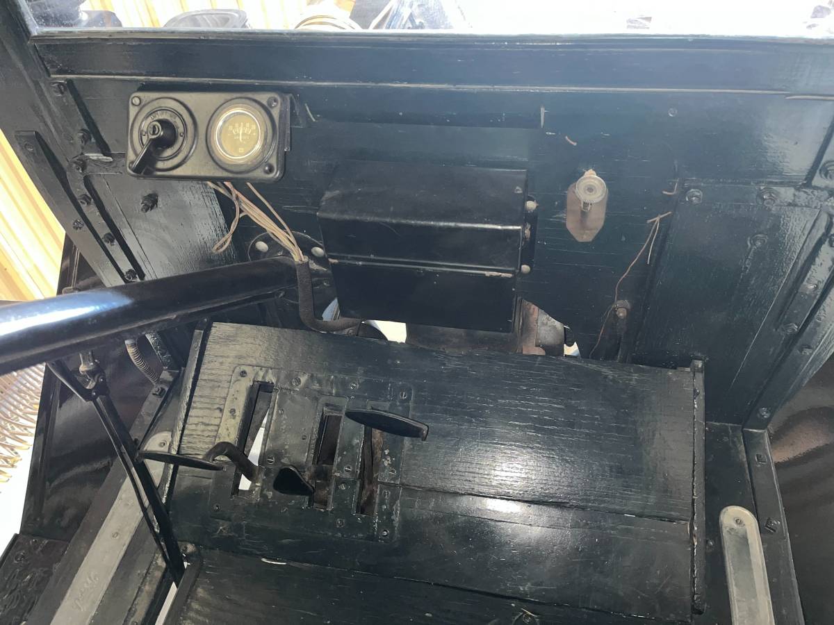 Ford-Model-t-1911-black-15