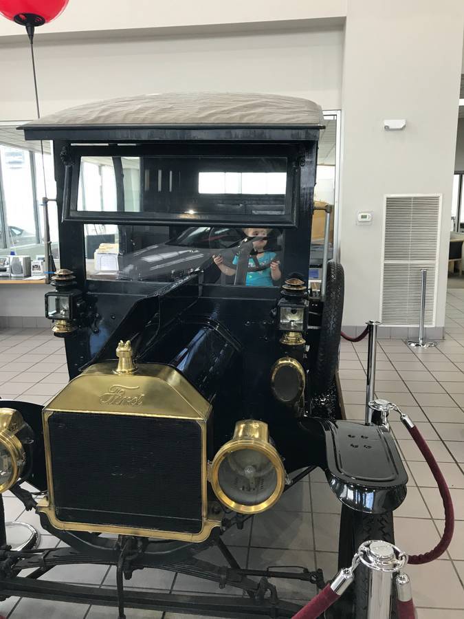 Ford-Model-t-1911-black-2