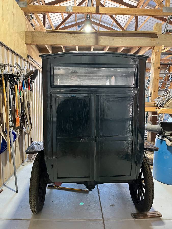 Ford-Model-t-1911-black-7