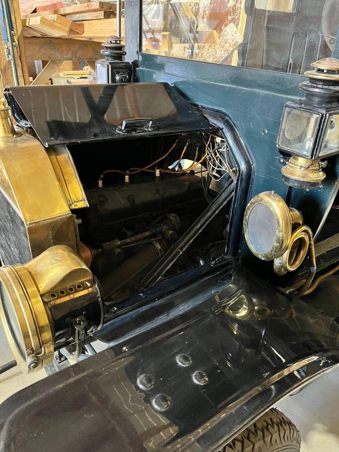 Ford-Model-t-1911-black-9