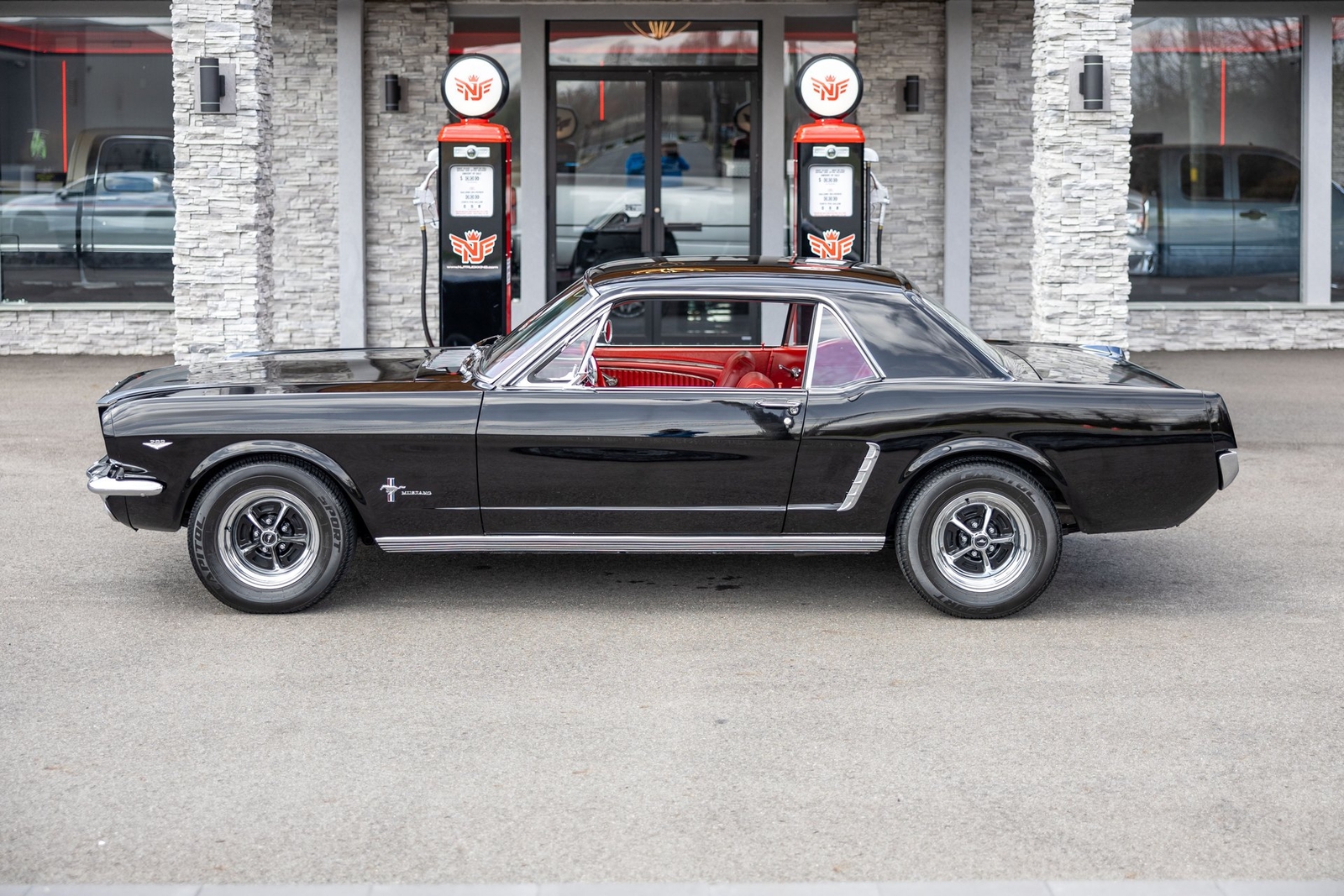 Ford-Mustang-1964-Coupe-6
