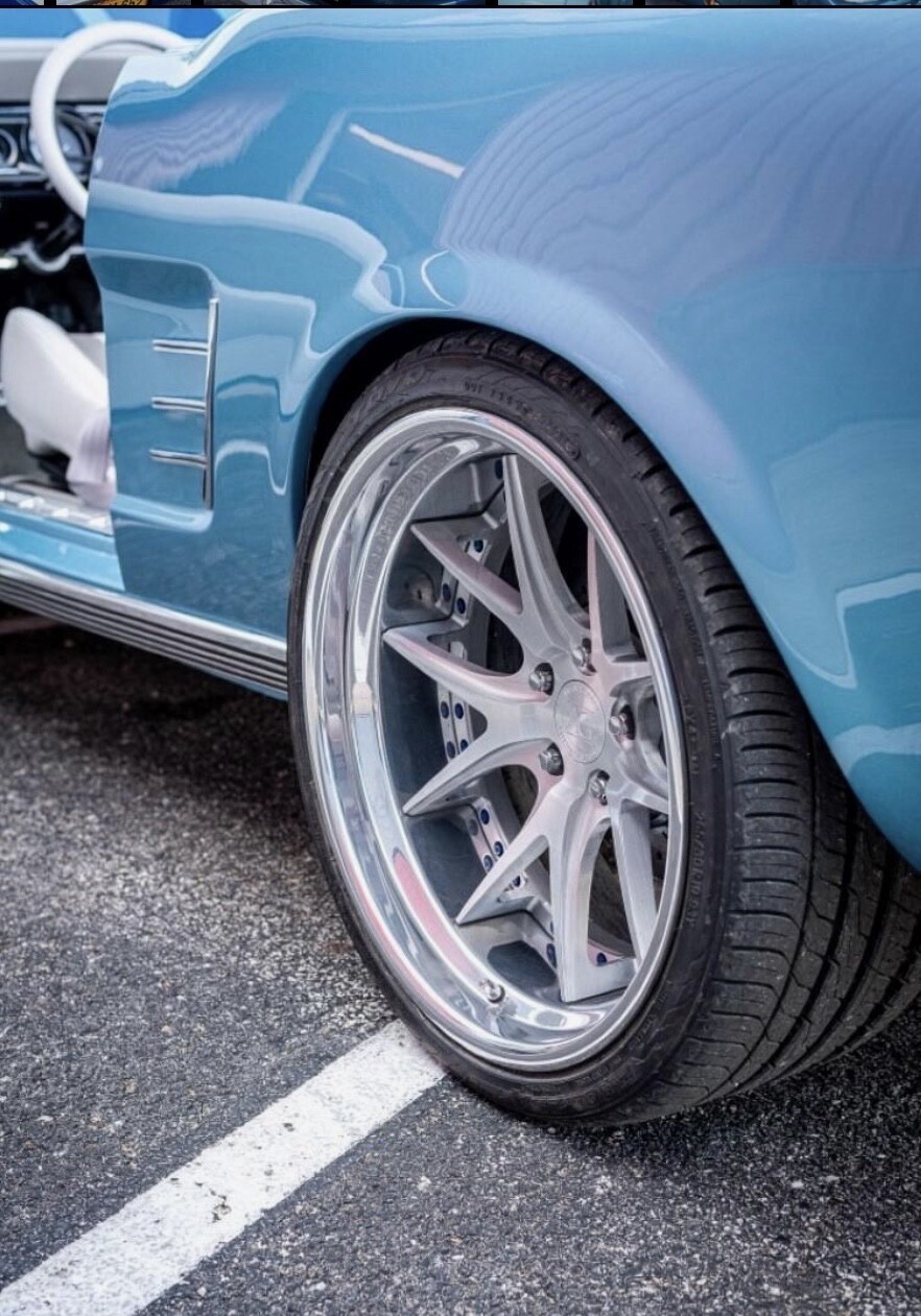 Ford-Mustang-1965-10