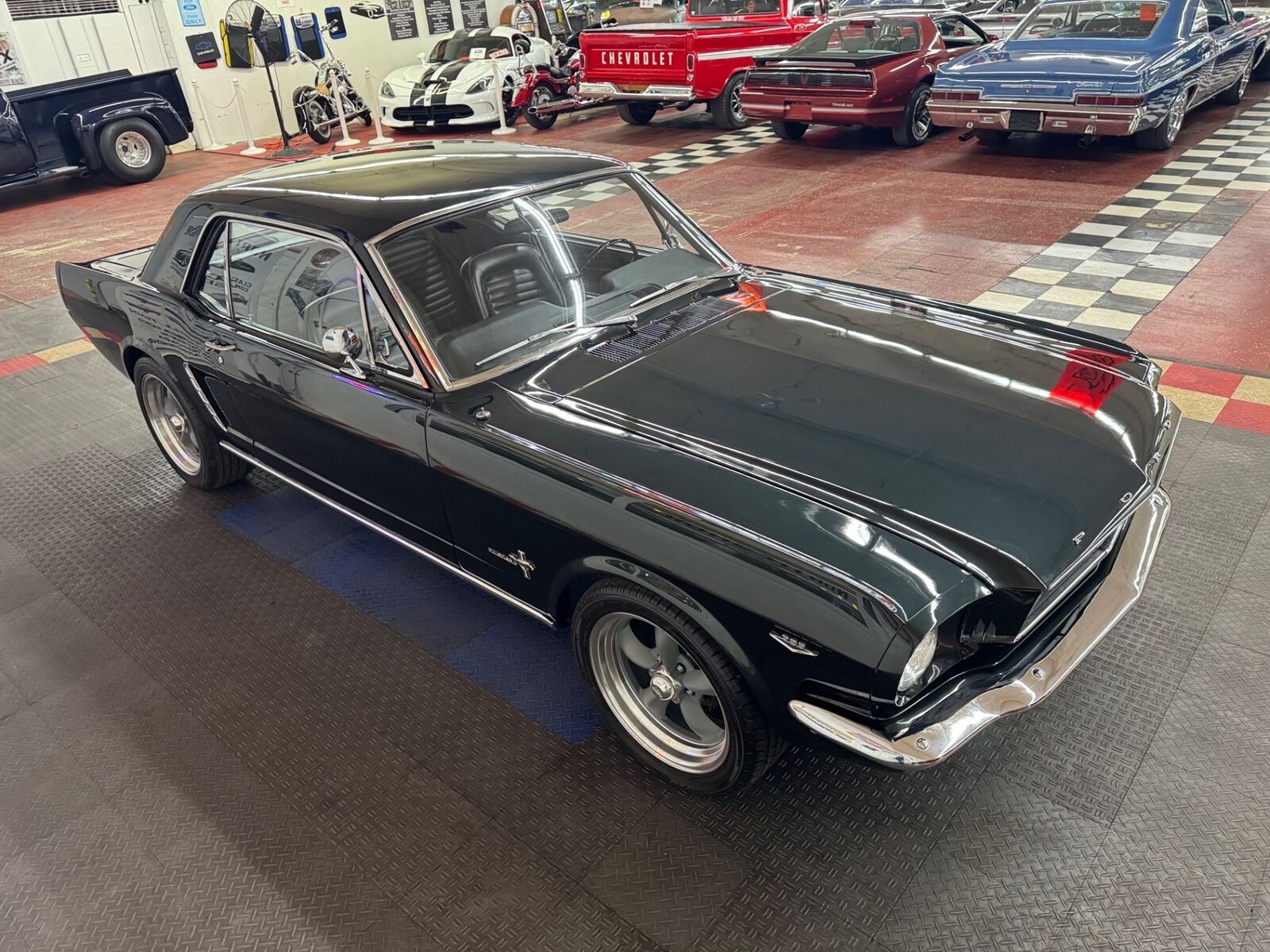 Ford-Mustang-1965-16
