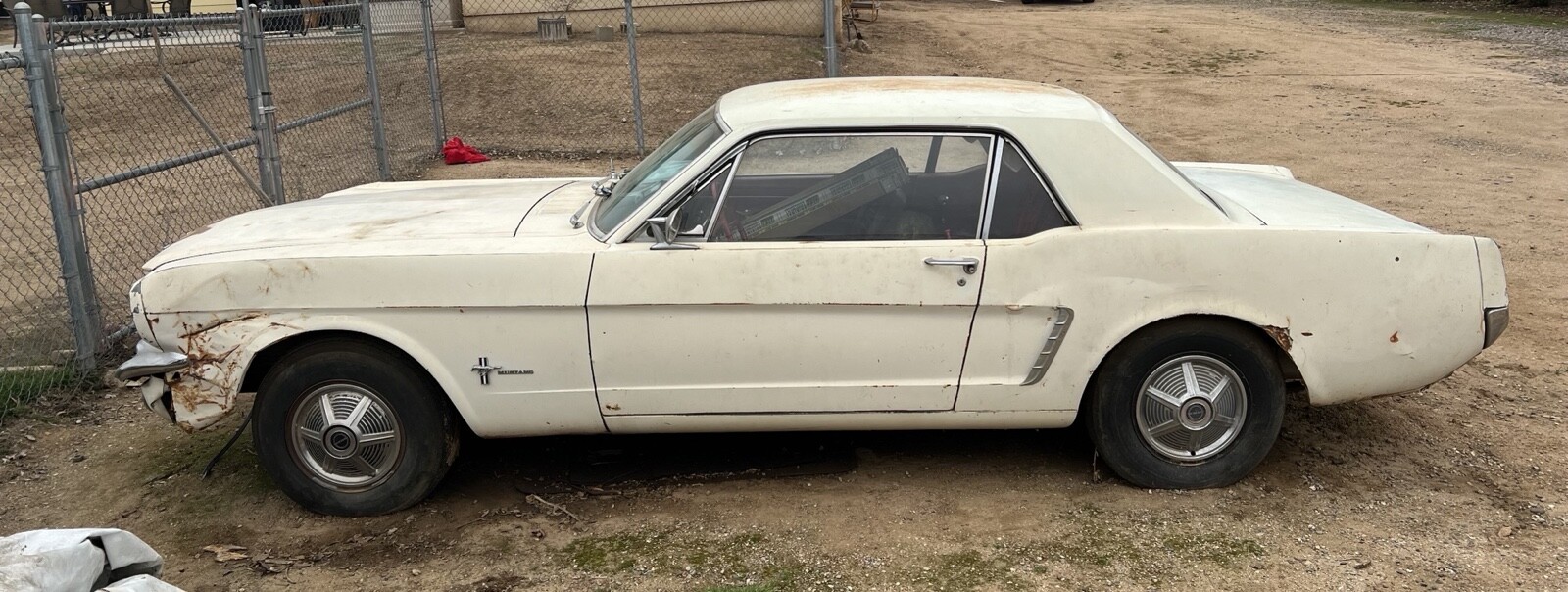 Ford-Mustang-1965-2