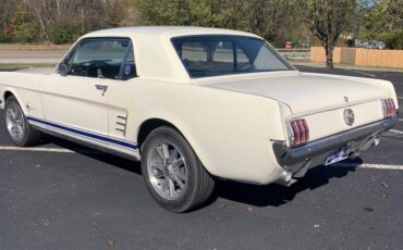 Ford-Mustang-1965-2