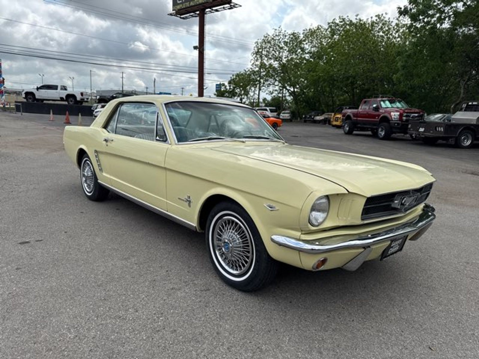 Ford-Mustang-1965-2