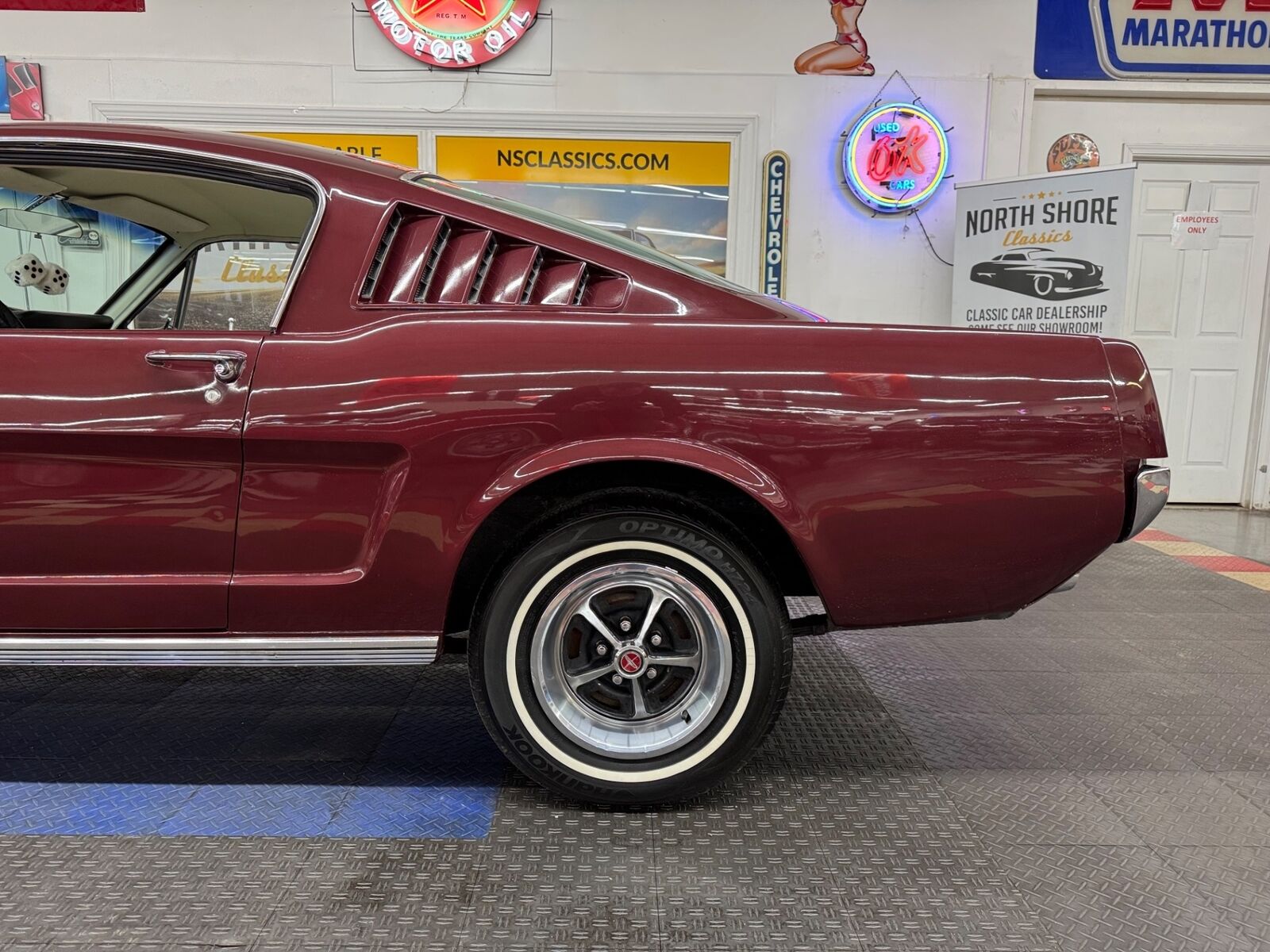 Ford-Mustang-1965-2-Door-20