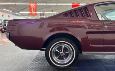 Ford-Mustang-1965-2-Door-22