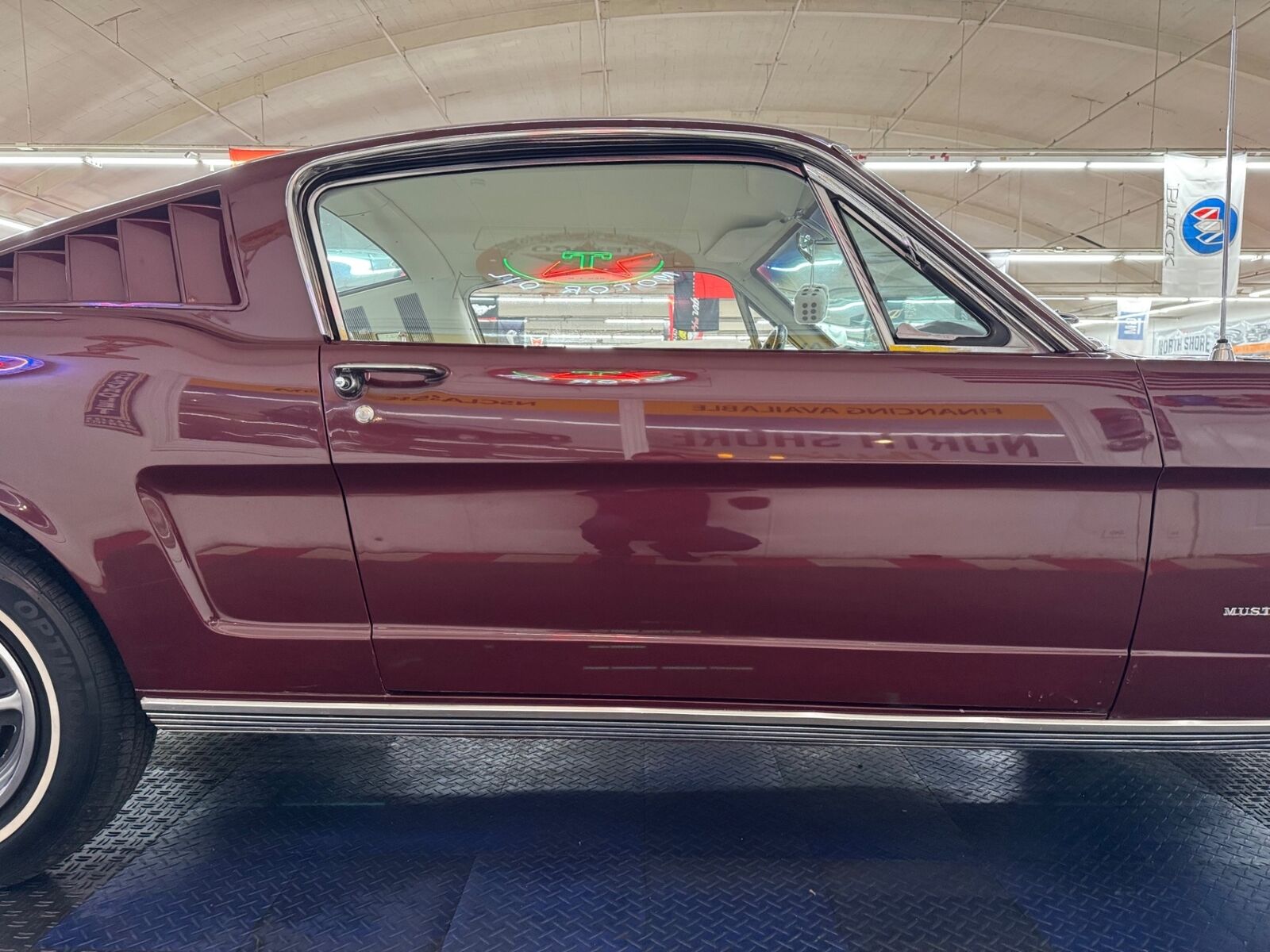 Ford-Mustang-1965-2-Door-23
