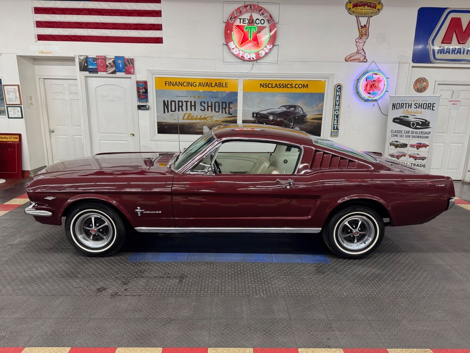 Ford-Mustang-1965-2-Door-3