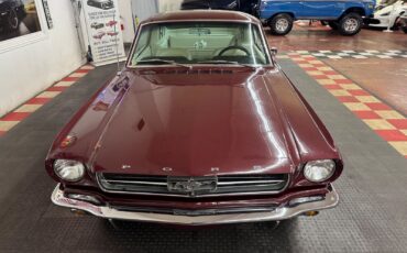 Ford-Mustang-1965-2-Door-4
