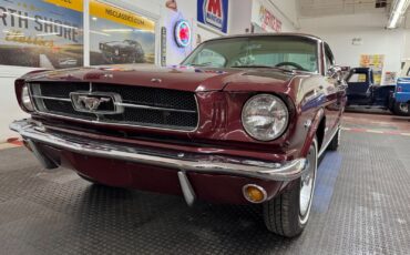Ford-Mustang-1965-2-Door-8