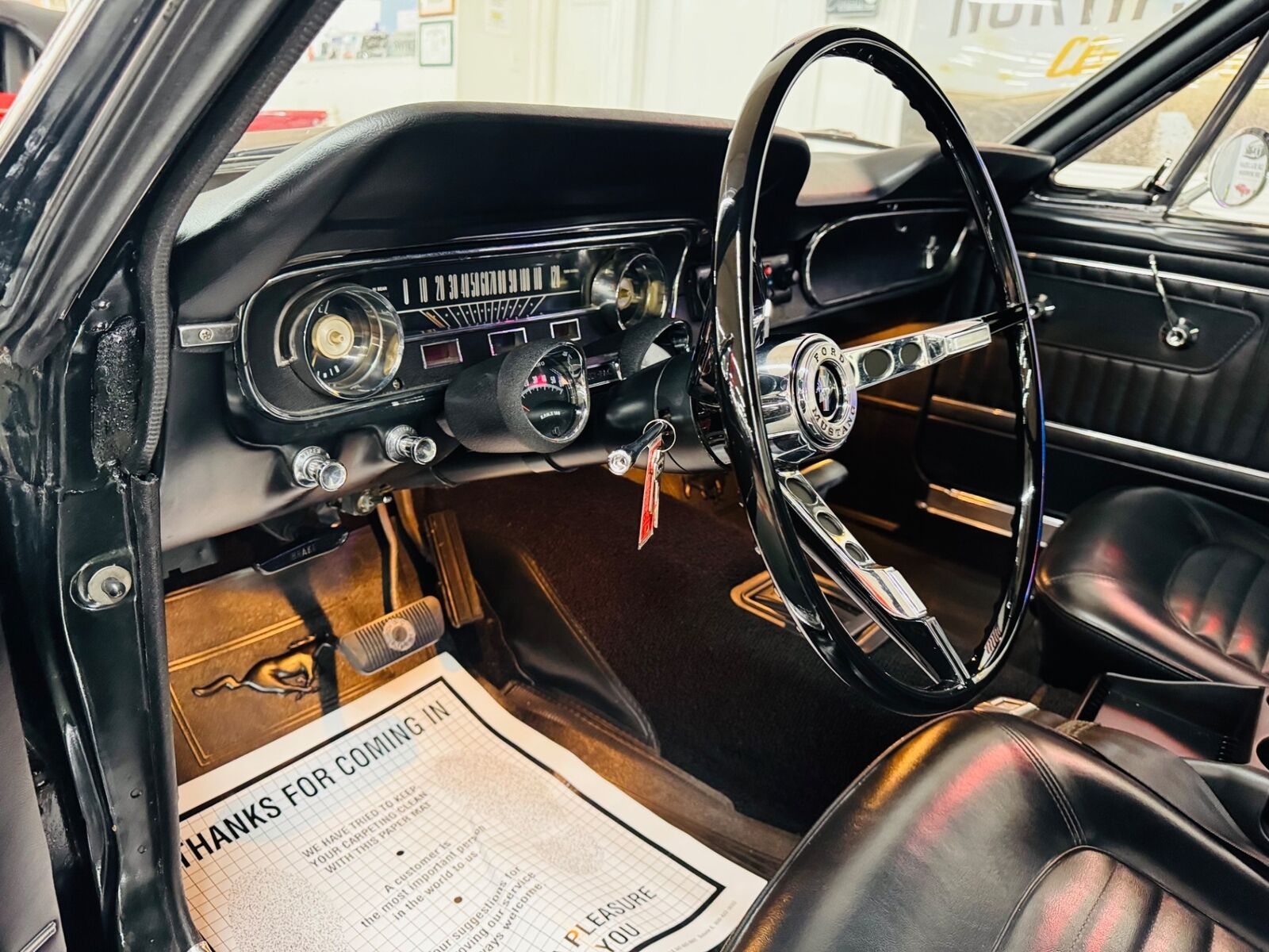 Ford-Mustang-1965-32