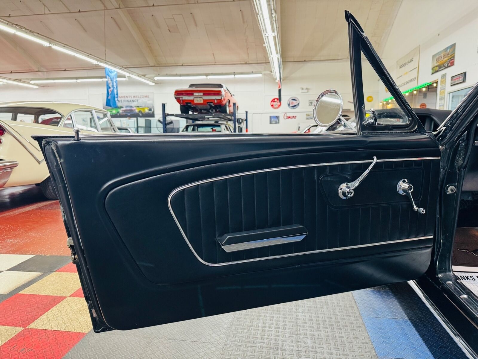 Ford-Mustang-1965-33