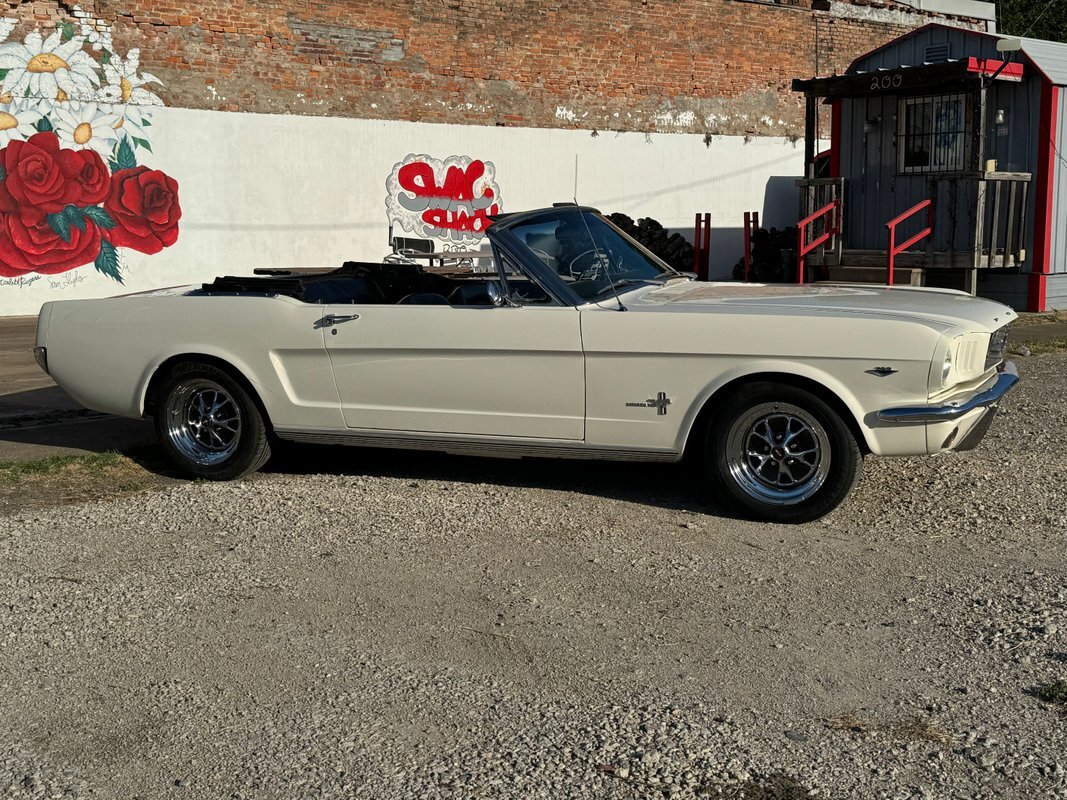 Ford-Mustang-1965-33